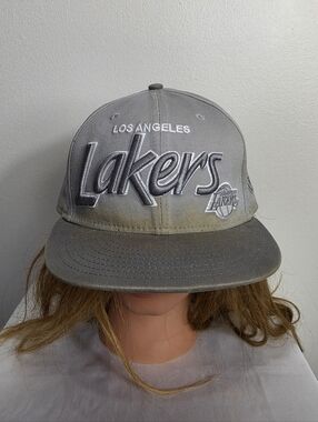 Vintage Los Angeles Lakers Gray Embroidered Snapback Hat